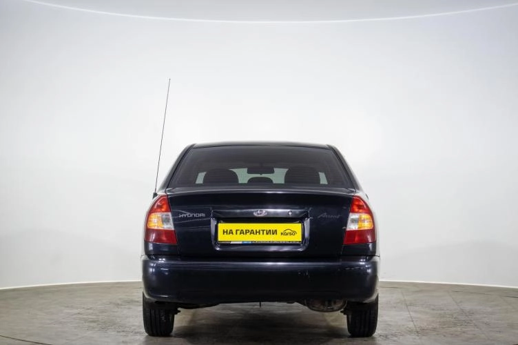 Hyundai Accent 5 из 6