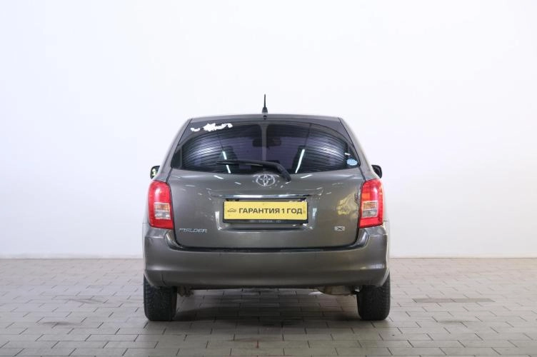 Toyota Corolla Fielder 5 из 6