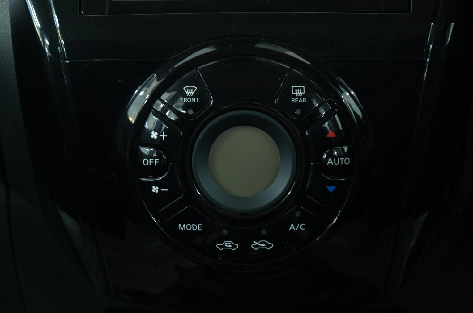 Nissan Note 13 из 19