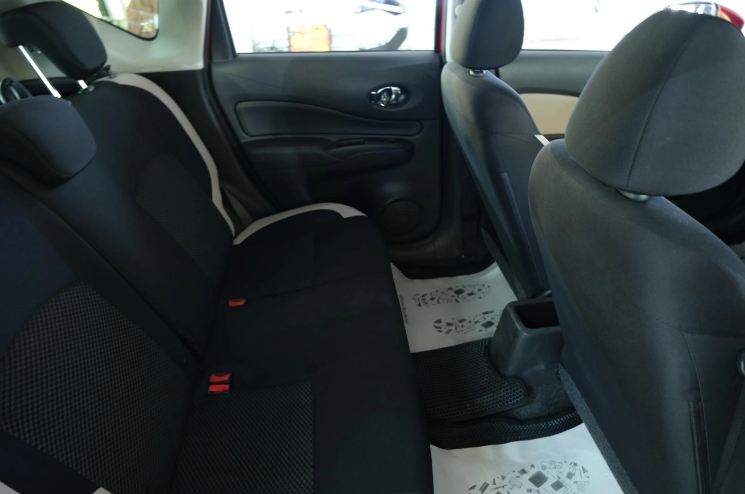 Nissan Note 17 из 19