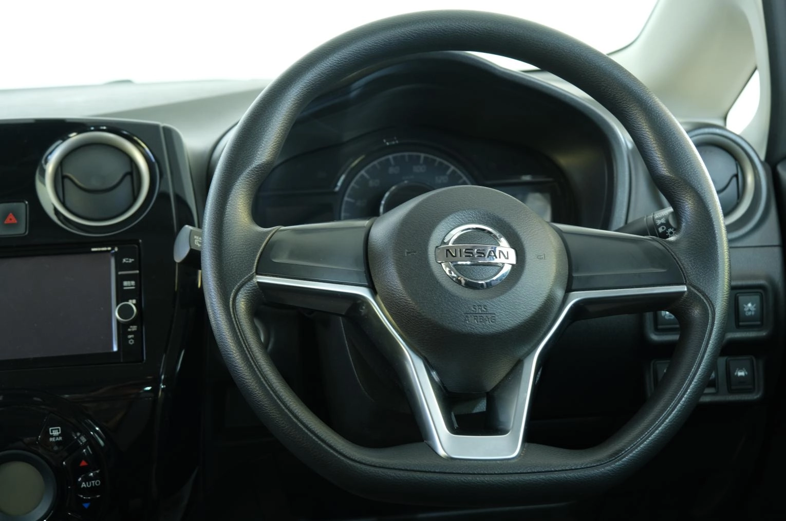 Nissan Note 10 из 19