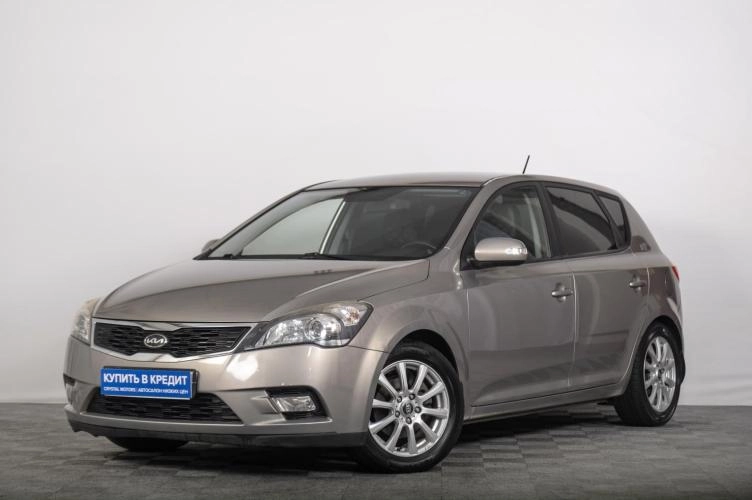 KIA cee'd 2 из 6