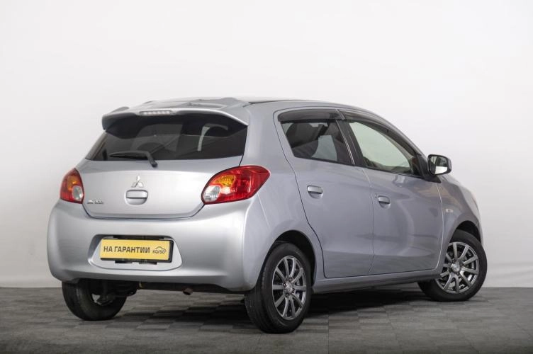 Mitsubishi Mirage 6 из 6