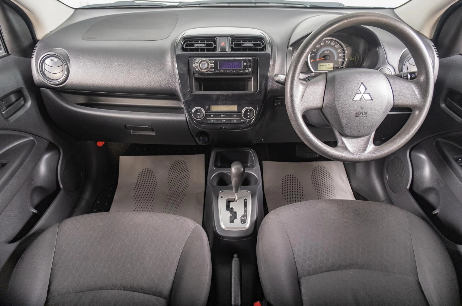 Mitsubishi Mirage 10 из 17