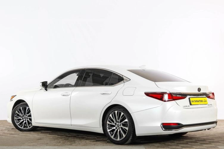 Lexus ES 4 из 6