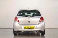 Toyota Vitz 5 из 17