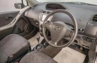 Toyota Vitz 7 из 17