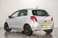 Toyota Vitz 4 из 17