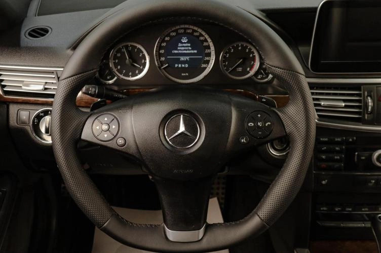 Mercedes-Benz E-класс 13 из 24