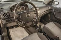 Chevrolet Aveo 7 из 15