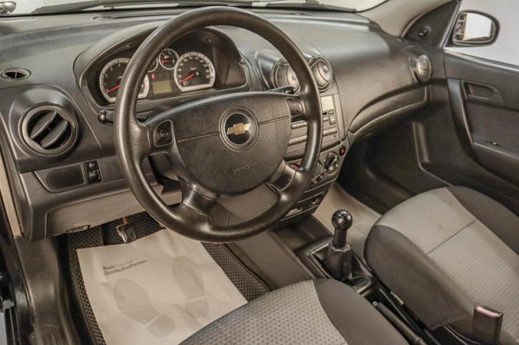 Chevrolet Aveo 7 из 15