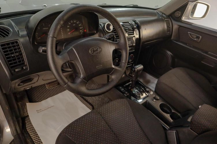 Hyundai Terracan 7 из 14