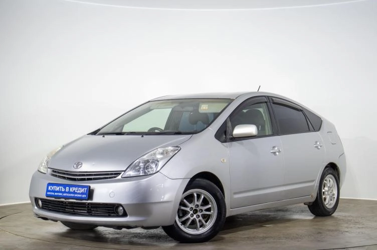 Toyota Prius 3 из 6