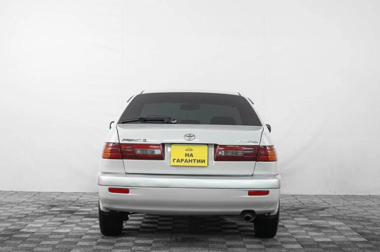 Toyota Corona Premio 5 из 6