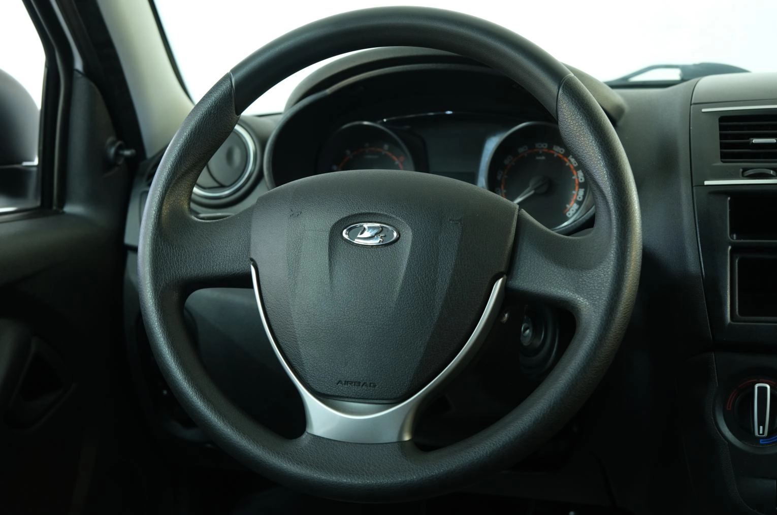 ВАЗ (LADA) Granta 11 из 19