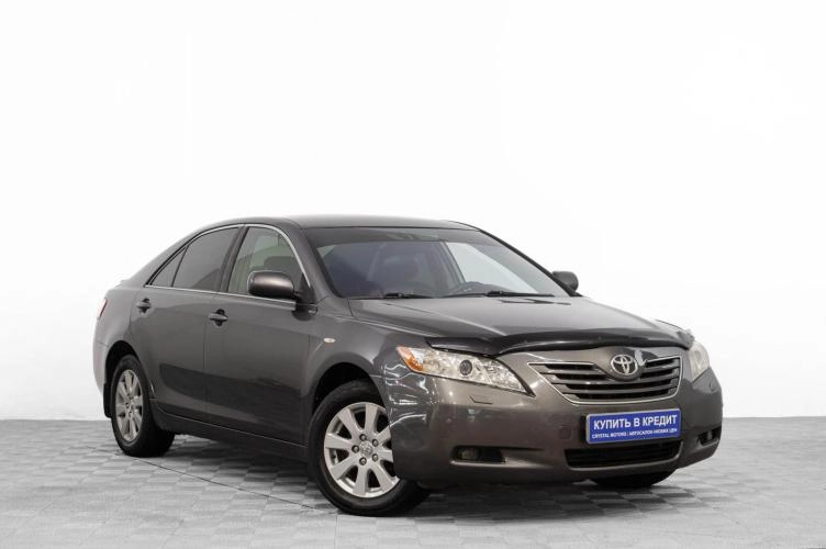 Toyota Camry 1 из 27