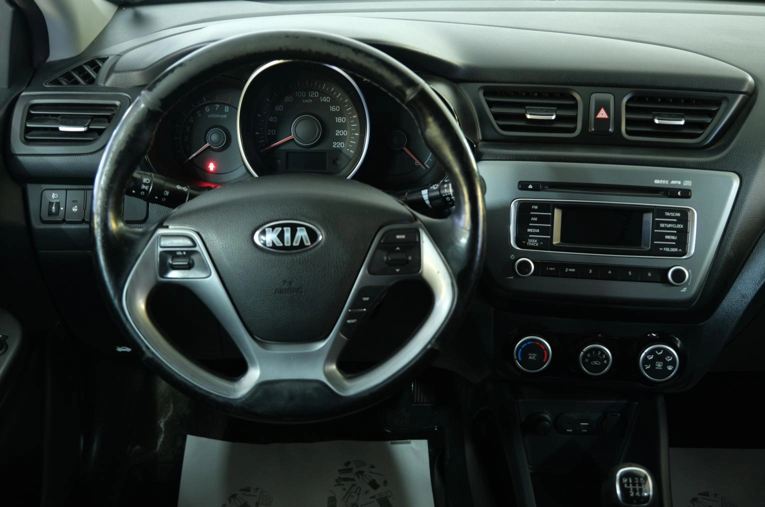 KIA Rio 9 из 18