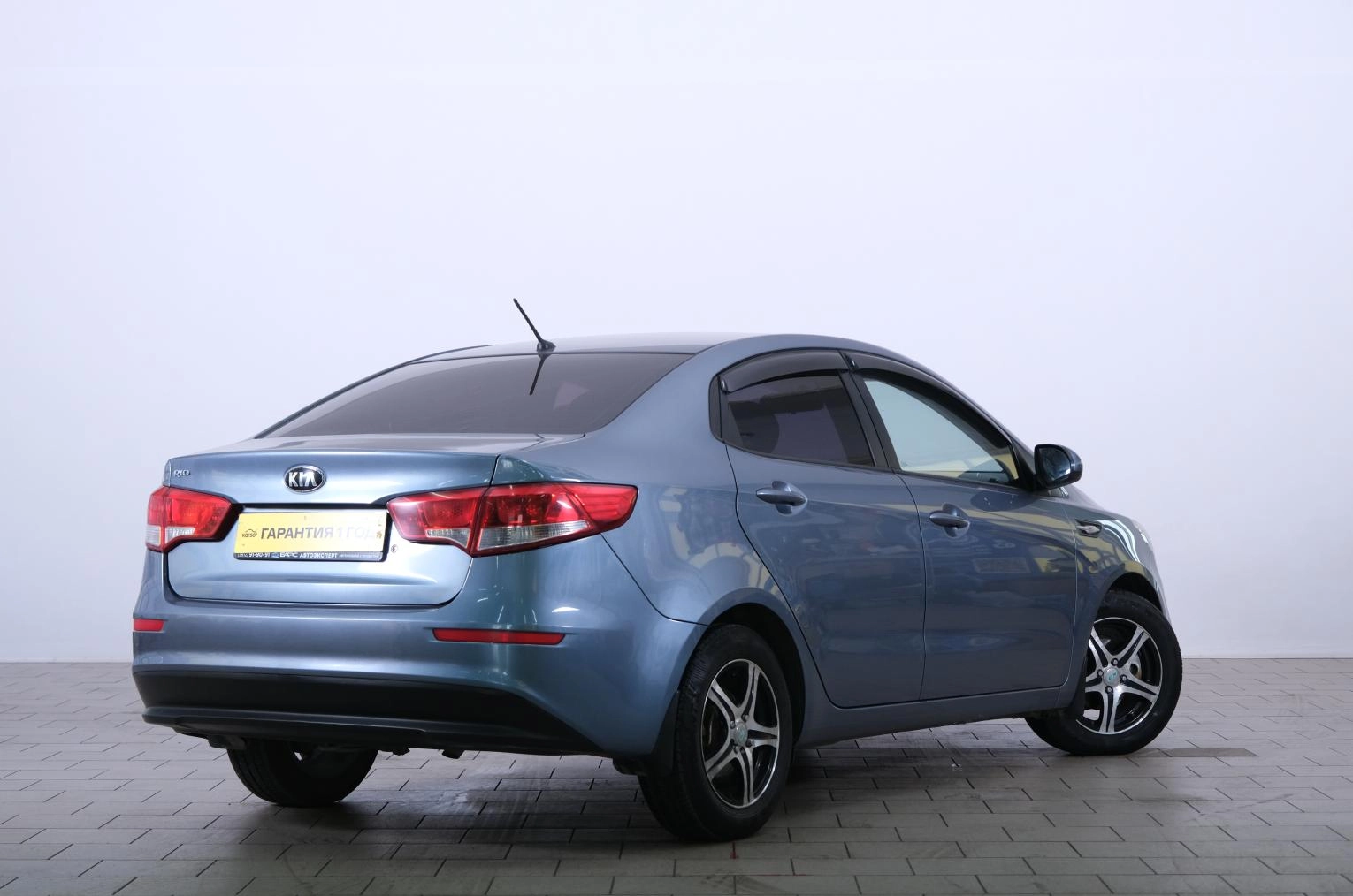 KIA Rio 6 из 18
