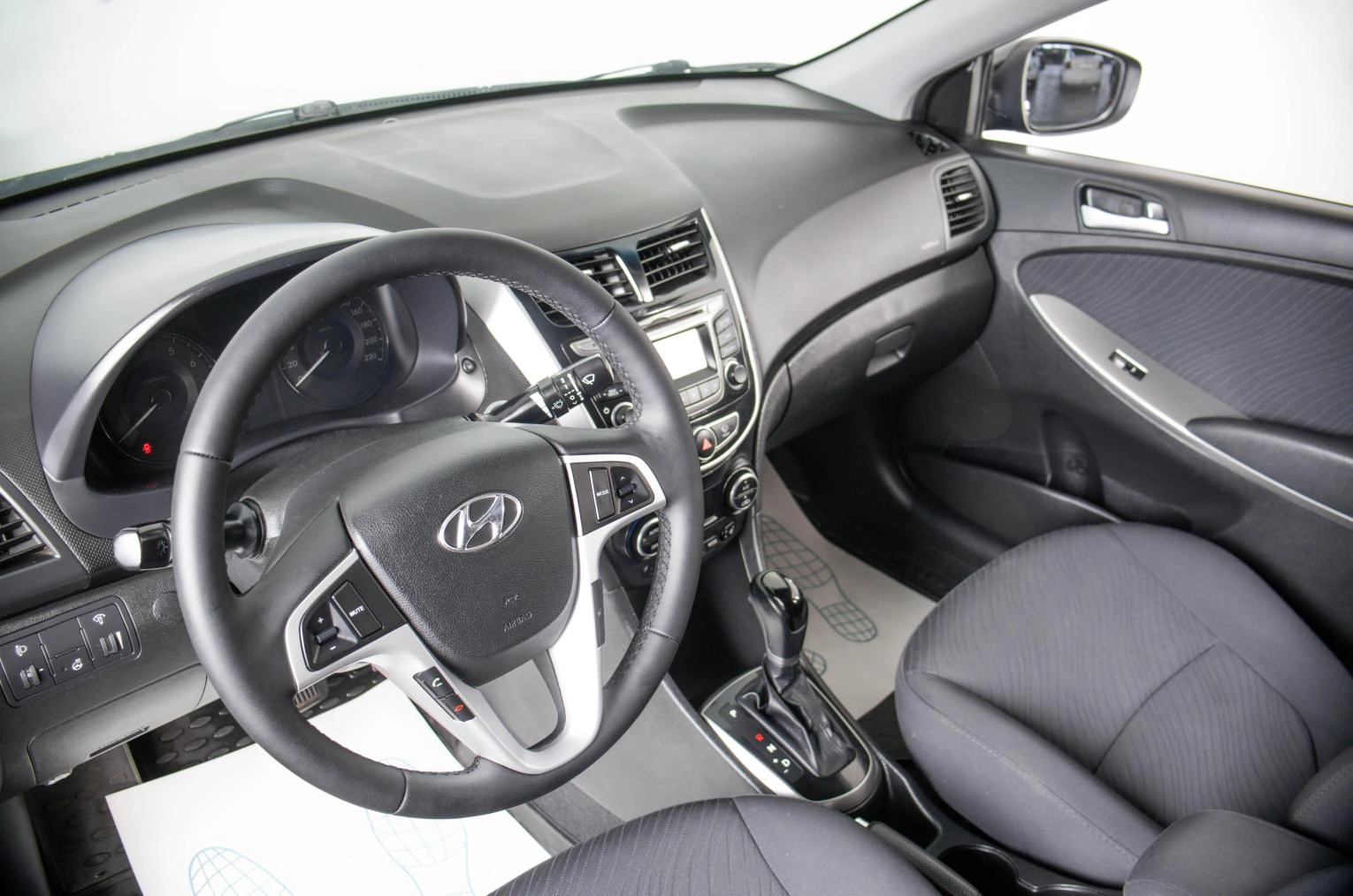 Hyundai Solaris 8 из 23