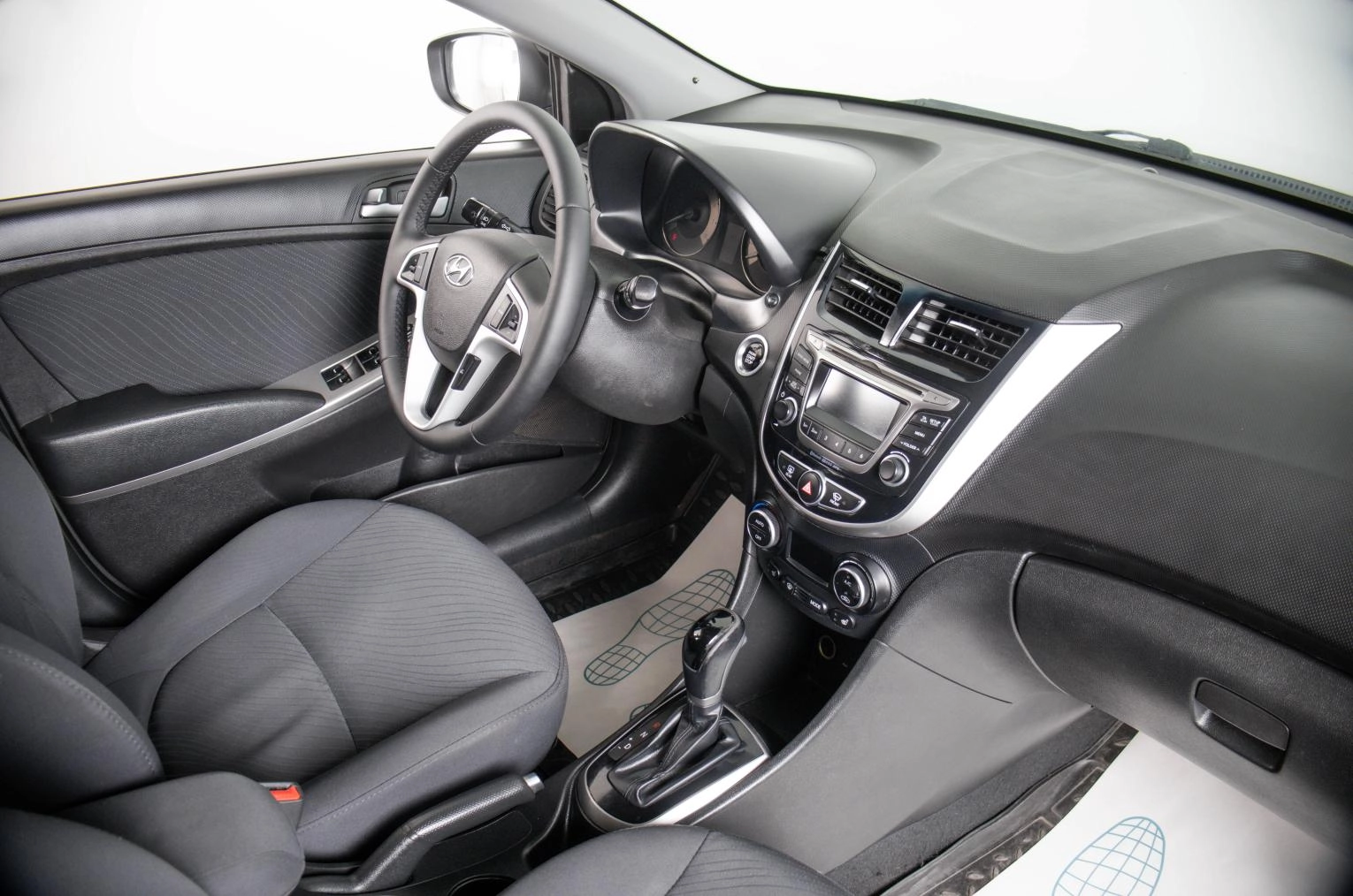 Hyundai Solaris 11 из 23