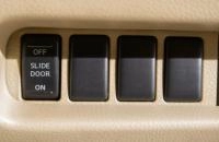 Nissan Elgrand 19 из 26