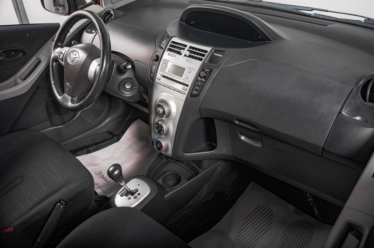 Toyota Yaris 20 из 22
