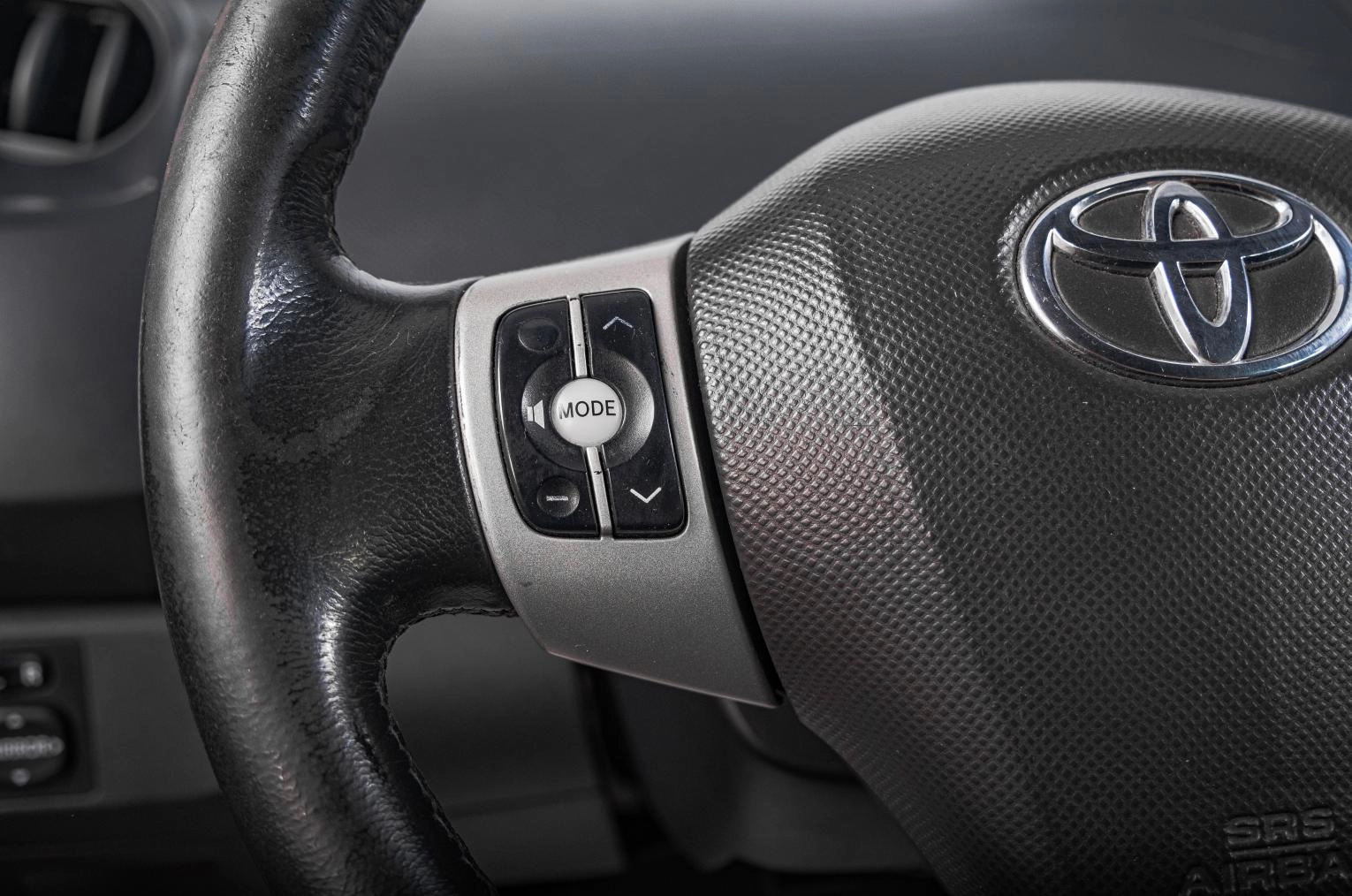 Toyota Yaris 14 из 22