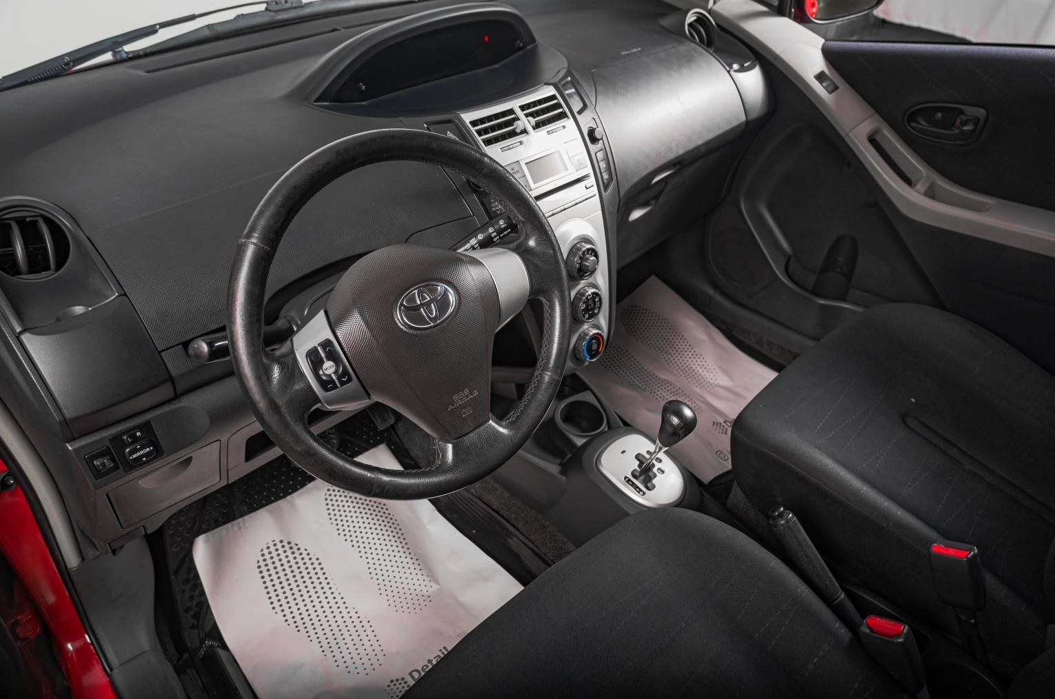 Toyota Yaris 8 из 22