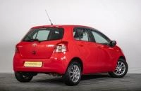 Toyota Yaris 6 из 22