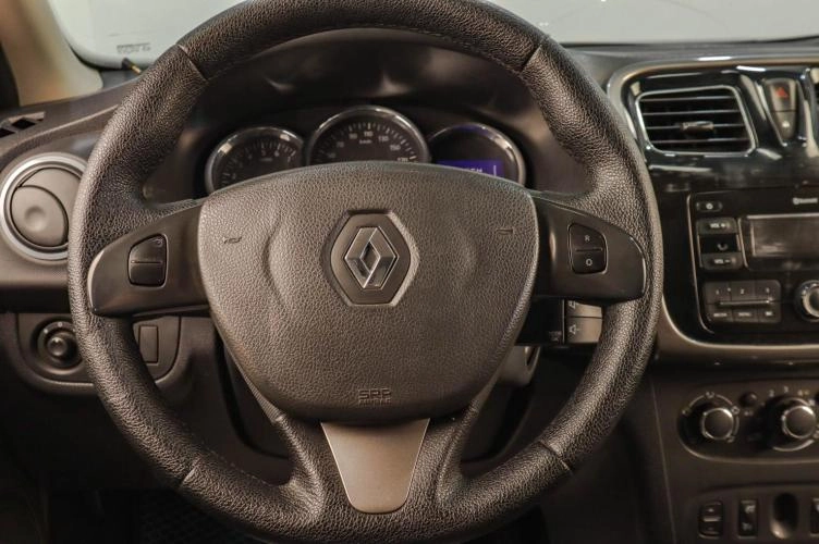Renault Logan 11 из 18