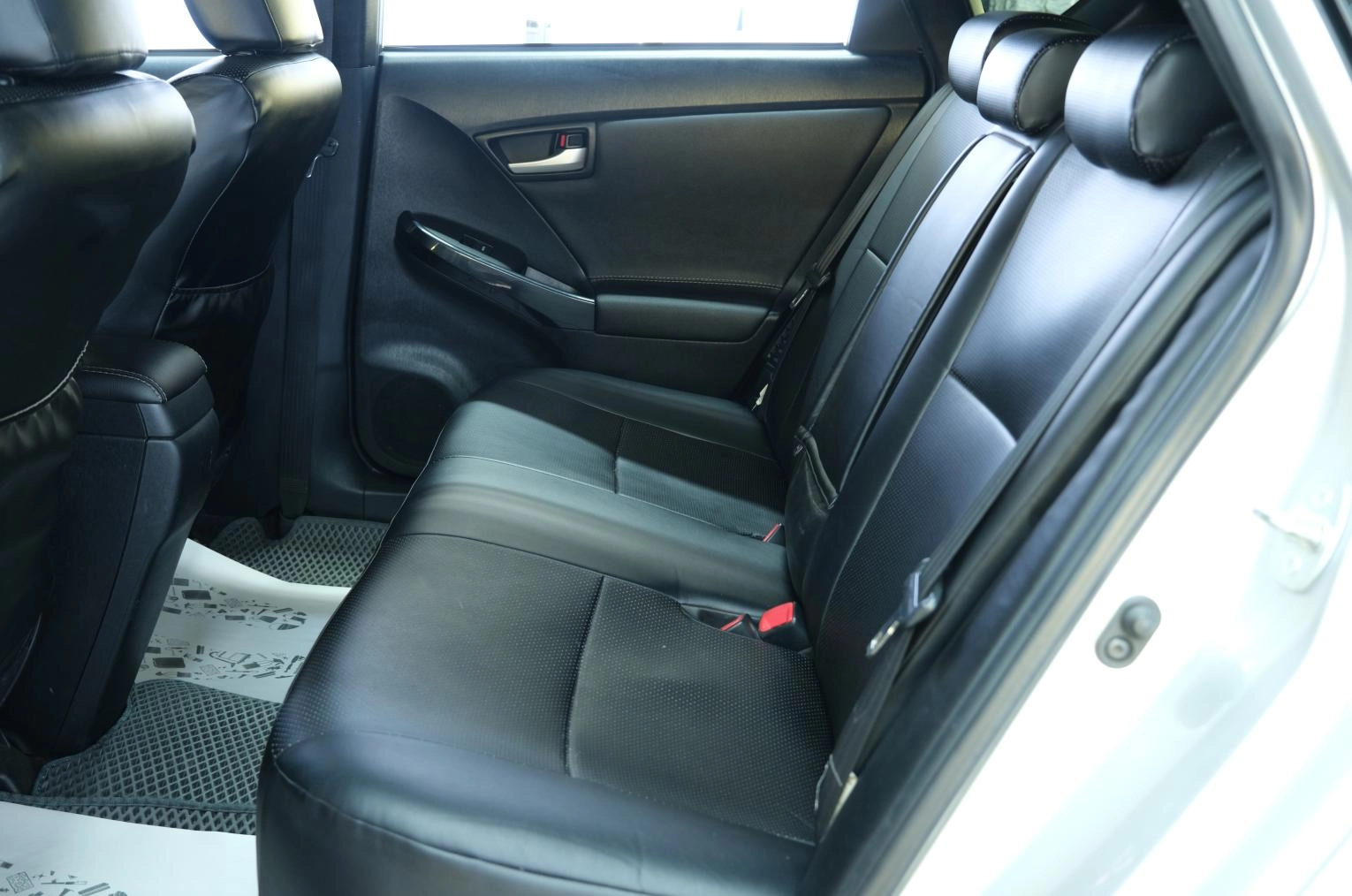 Toyota Prius 20 из 21