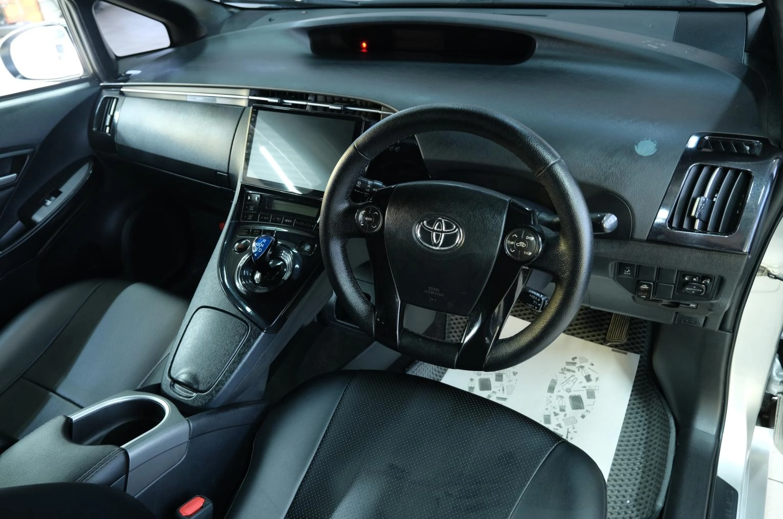 Toyota Prius 10 из 21