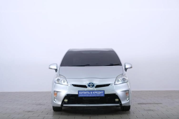 Toyota Prius 2 из 6