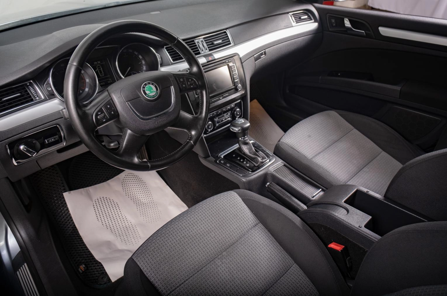 Skoda Superb 8 из 22