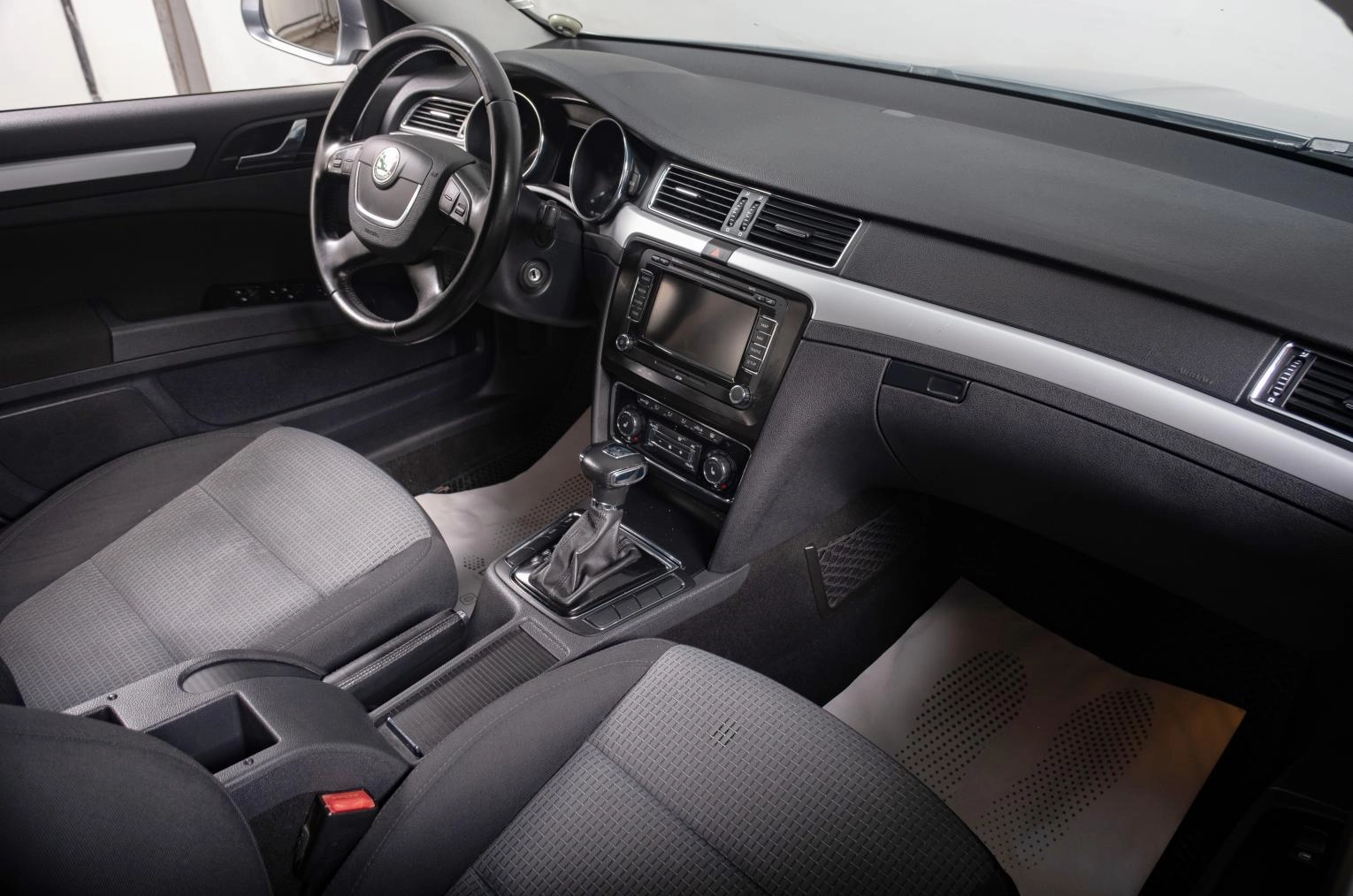 Skoda Superb 20 из 22