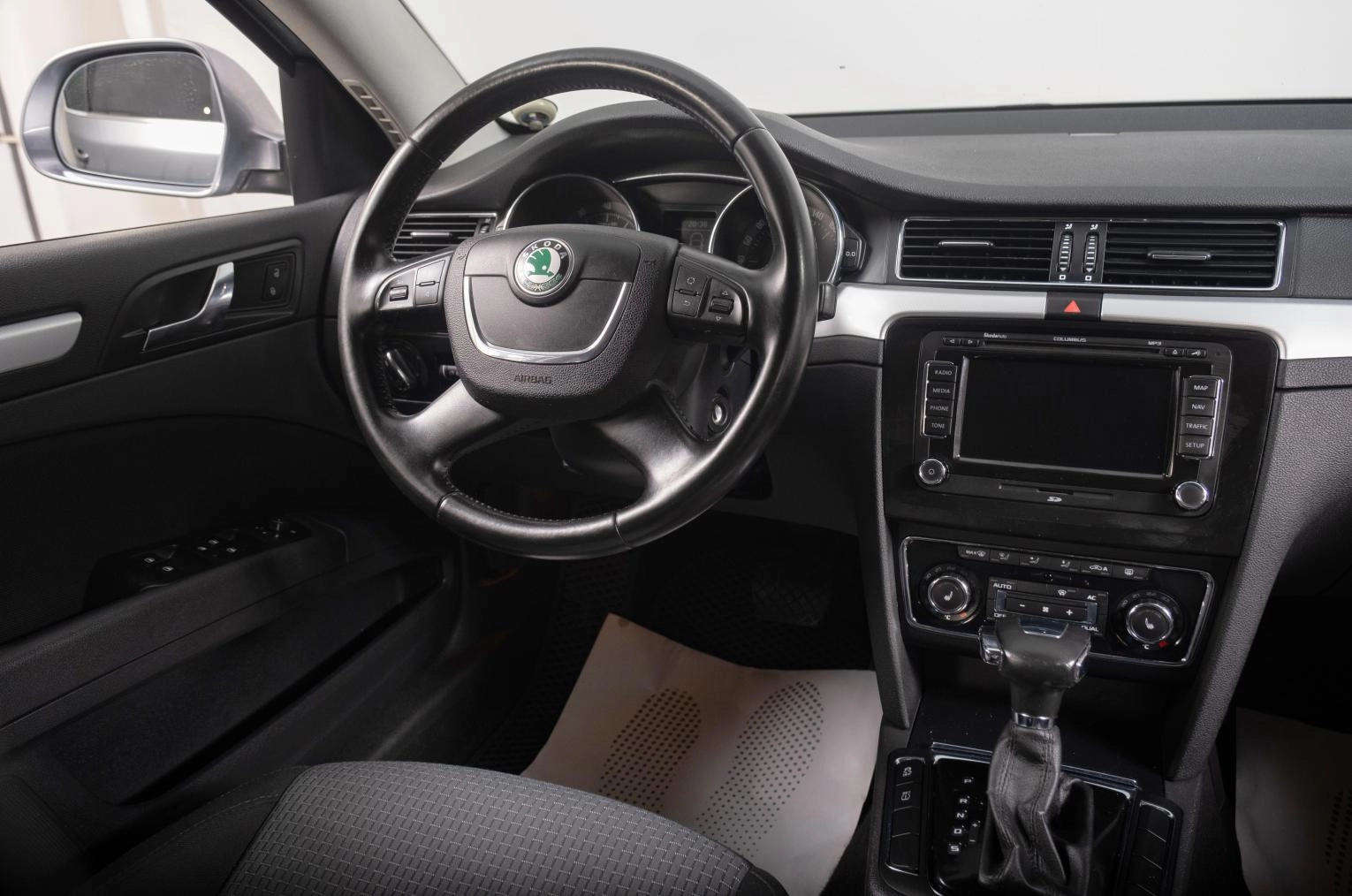 Skoda Superb 9 из 22