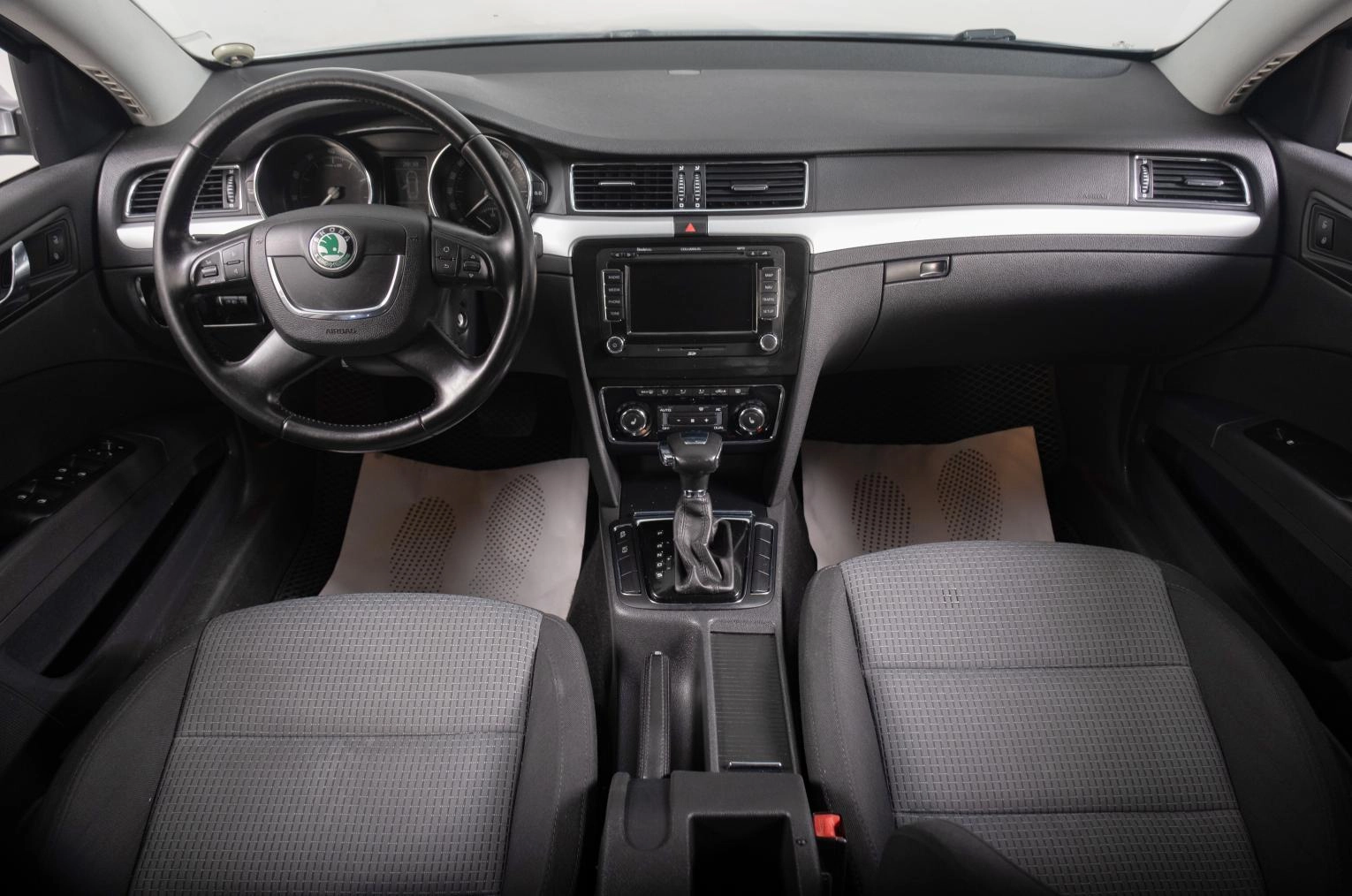 Skoda Superb 10 из 22