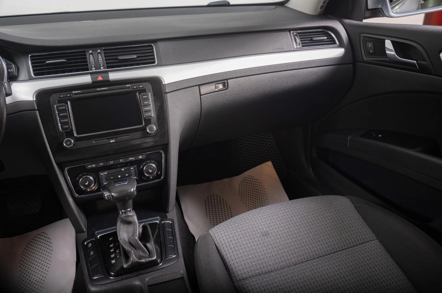 Skoda Superb 11 из 22