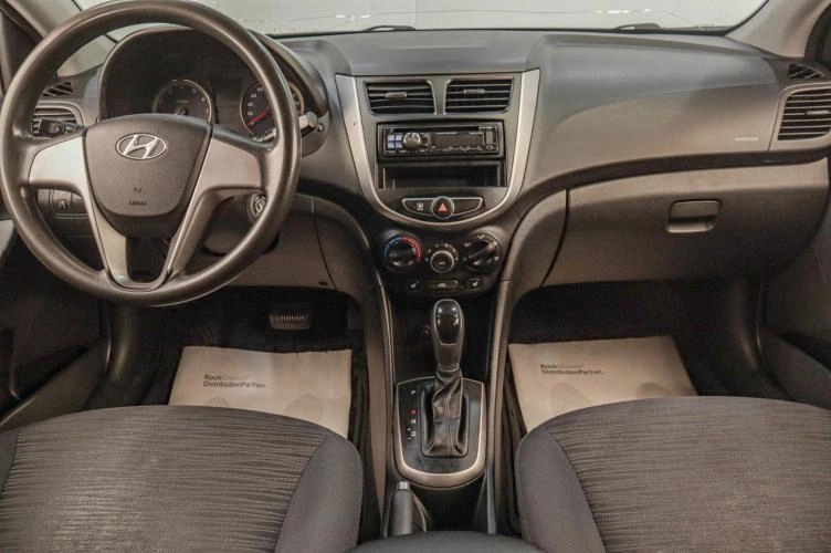 Hyundai Solaris 12 из 15
