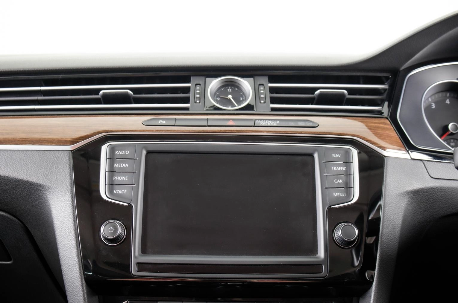 Volkswagen Passat 18 из 25