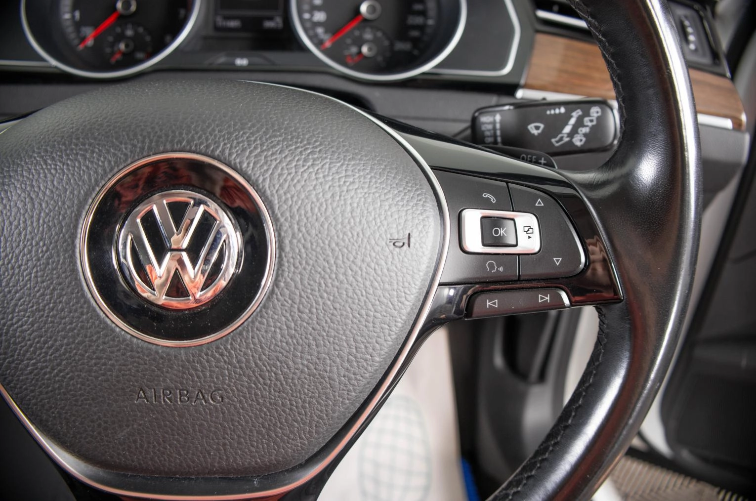 Volkswagen Passat 17 из 25