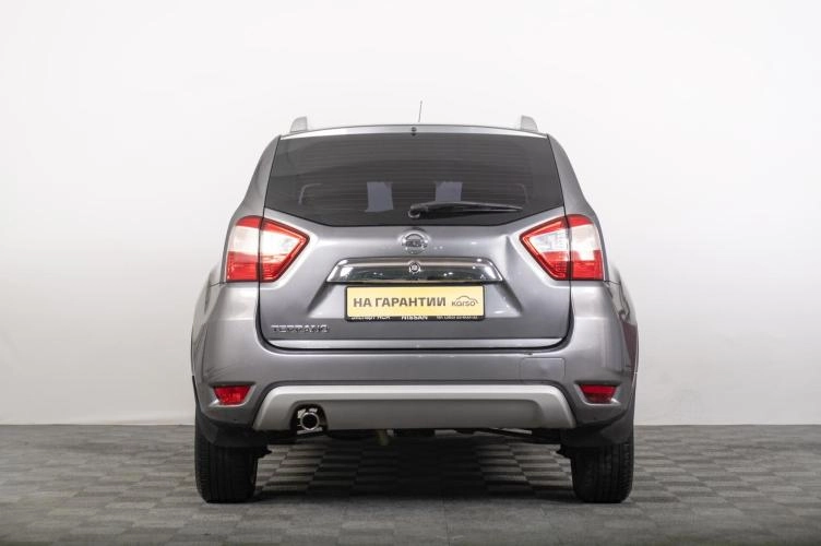 Nissan Terrano 4 из 6