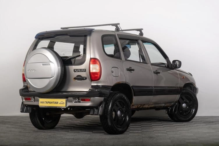 Chevrolet Niva 6 из 6