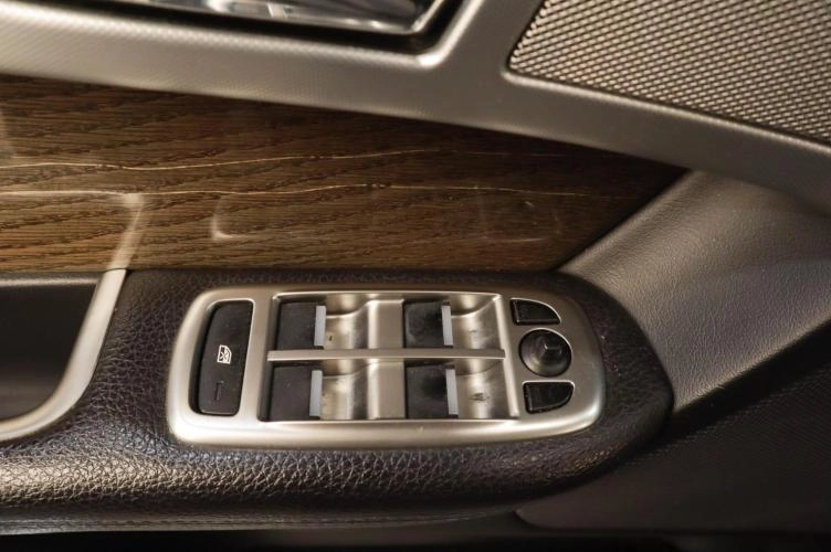 Jaguar XF 7 из 11
