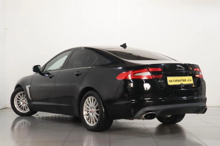 Jaguar XF 4 из 6