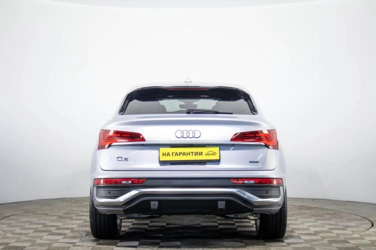 Audi Q5 Sportback 5 из 6