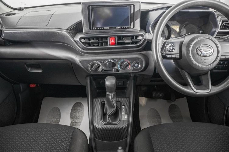 Daihatsu Rocky 16 из 24