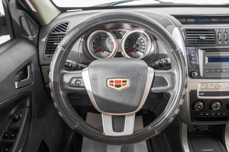 Geely Emgrand X7 14 из 25