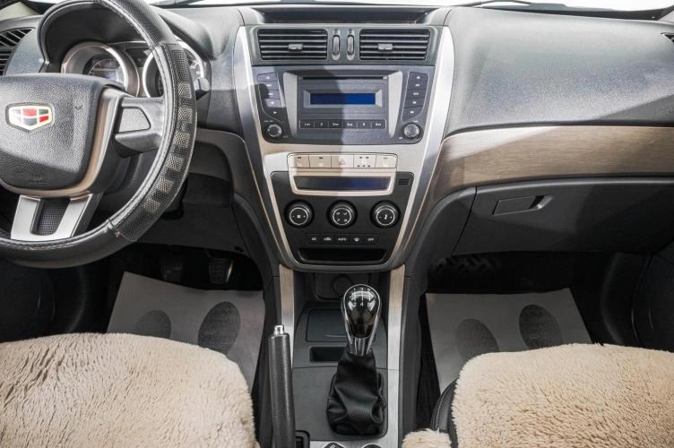 Geely Emgrand X7 17 из 25