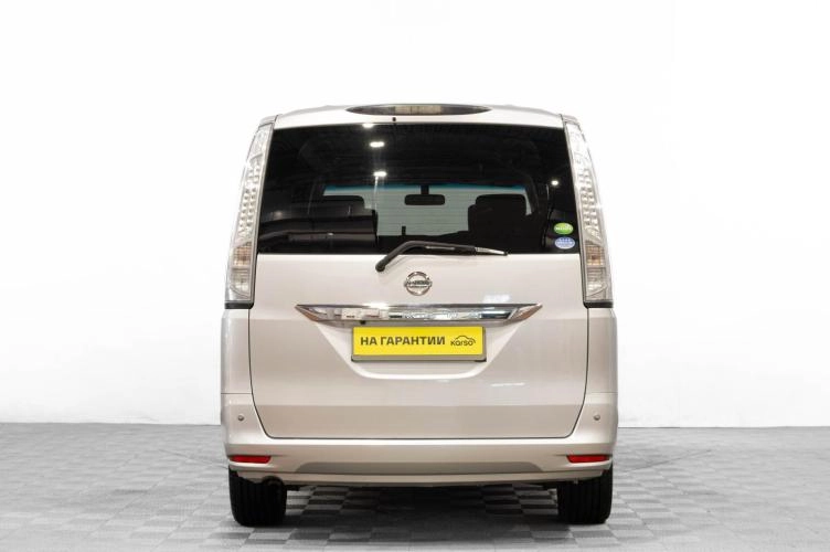 Nissan Serena 5 из 6